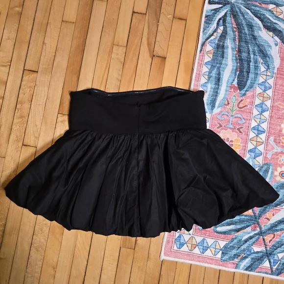 Reformation Simone Black Strapless Bubble Top Size Medium - Picture 4 of 6